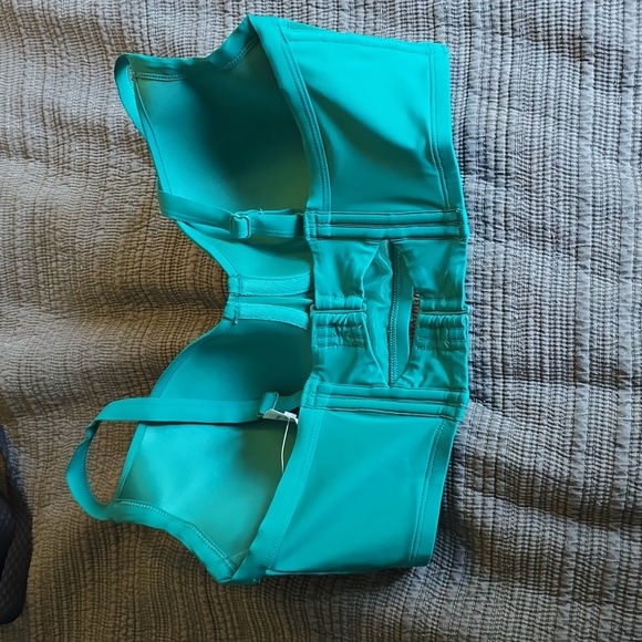 BNWT Bikini Top - Picture 3 of 5